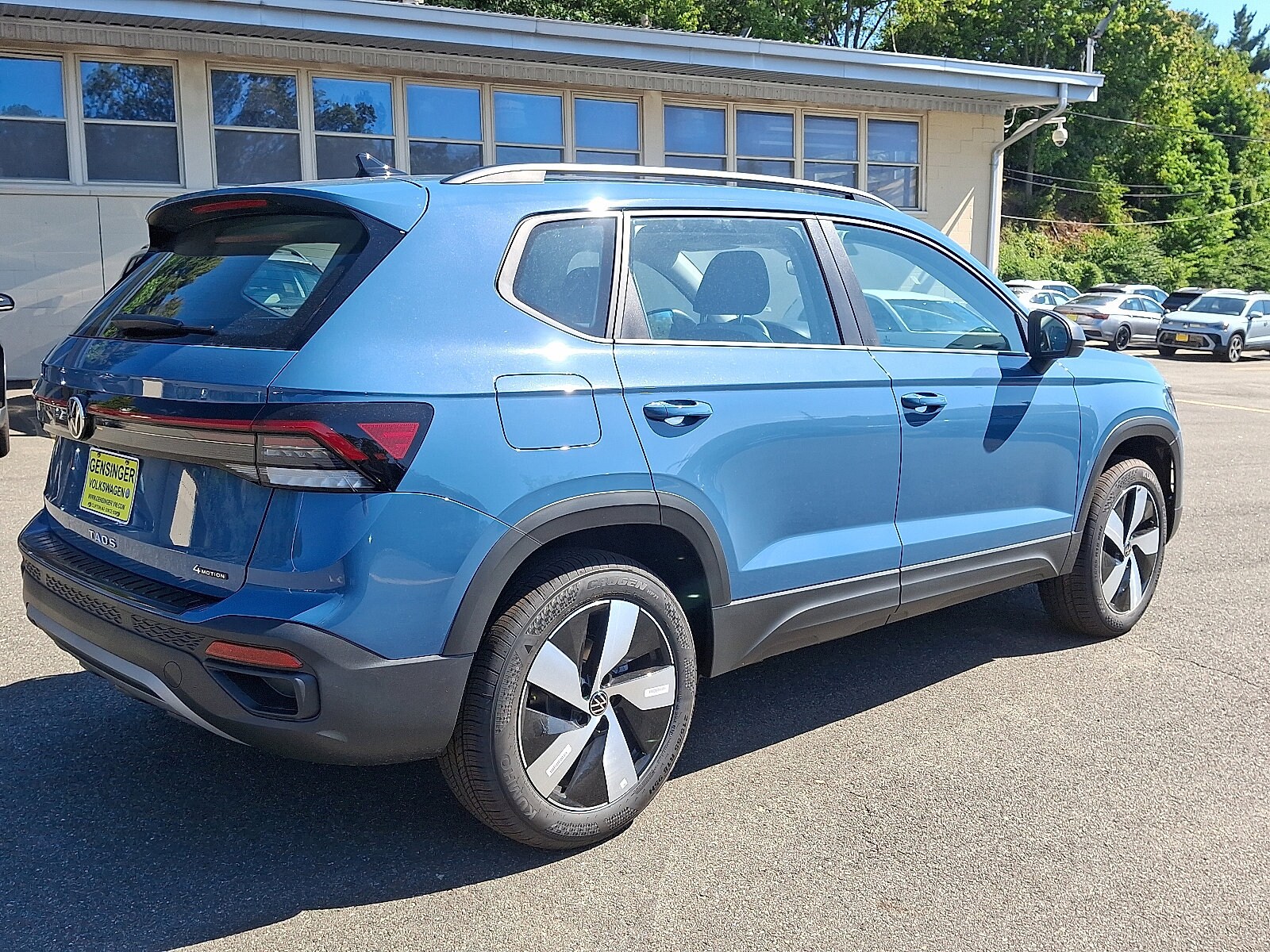2025 Volkswagen Taos S photo 3