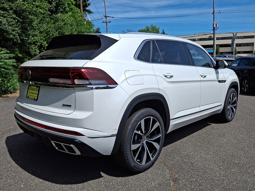 New 2026 Volkswagen Atlas Cross Sport 2.0T SEL Premium R-Line 2.0T SEL Premium R-Line 4MOTION