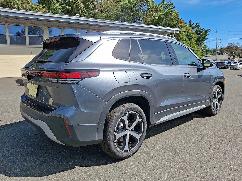 New 2025 Volkswagen Tiguan SE 2.0T SE 4MOTION