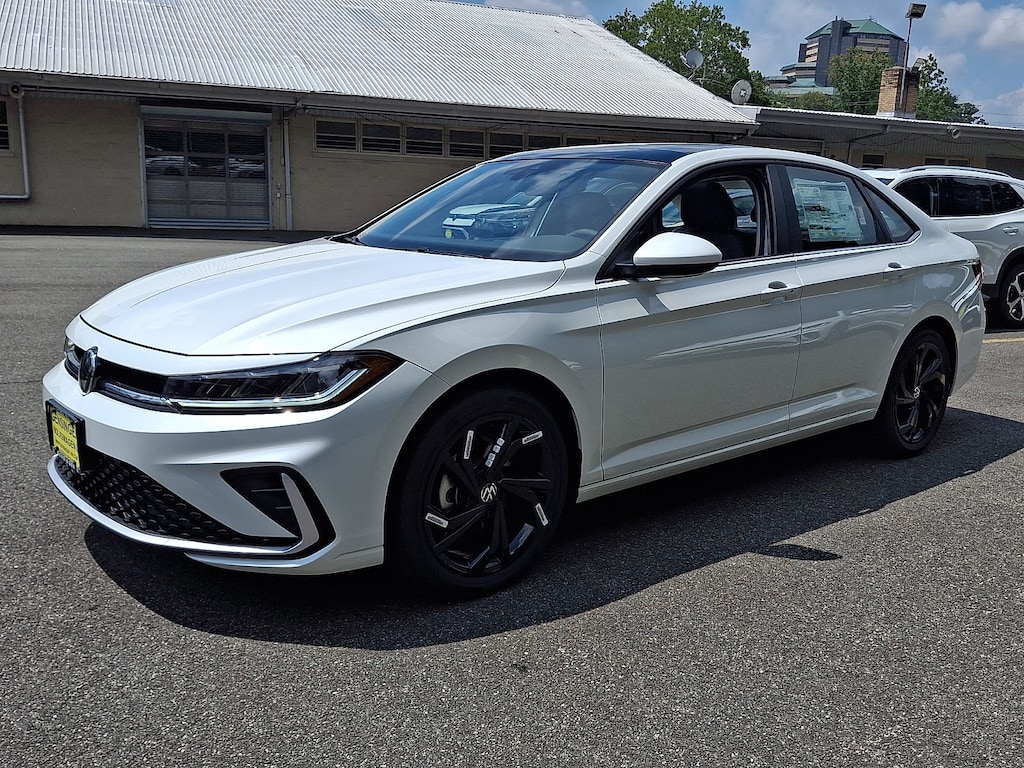 New 2026 Volkswagen Jetta SE SE Auto