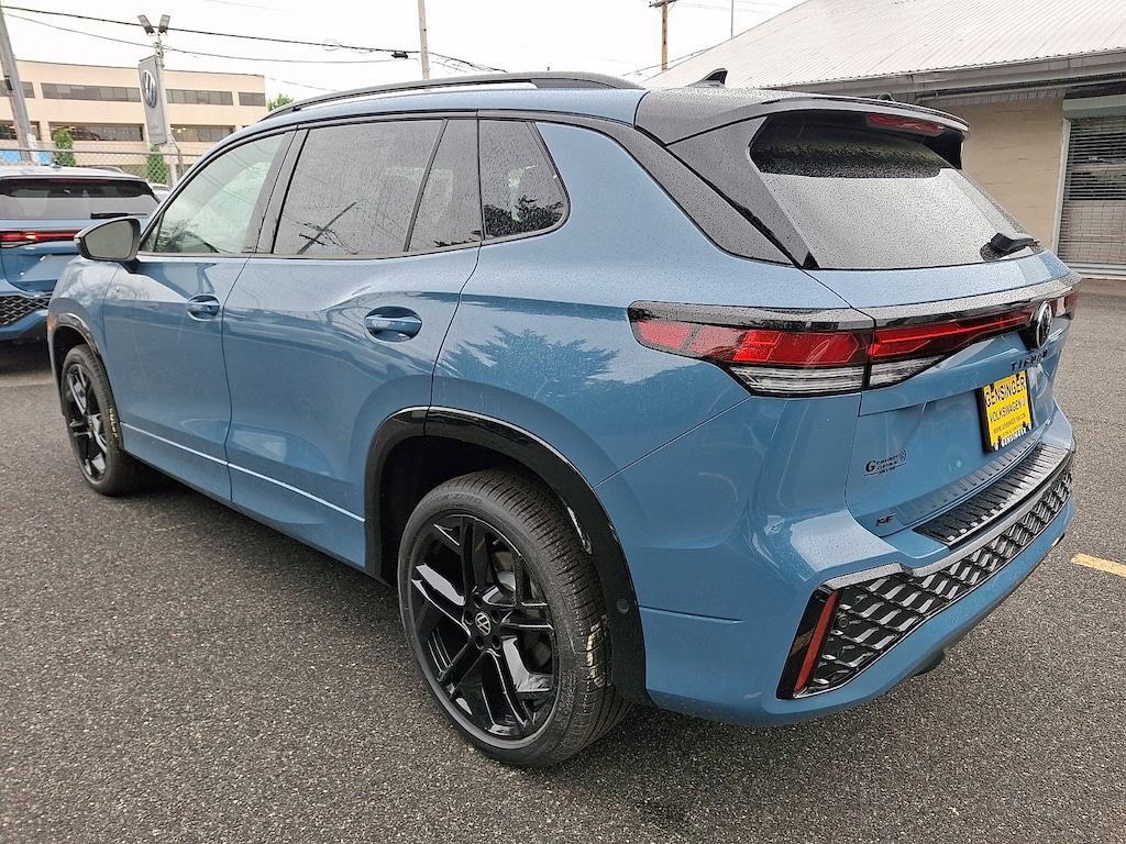 New 2026 Volkswagen Tiguan SE R-Line Black SE R-Line Black 4MOTION