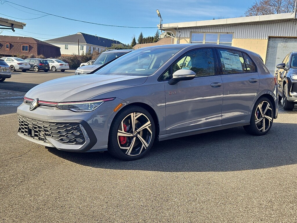 New 2026 Volkswagen Golf GTI SE 2.0T SE DSG