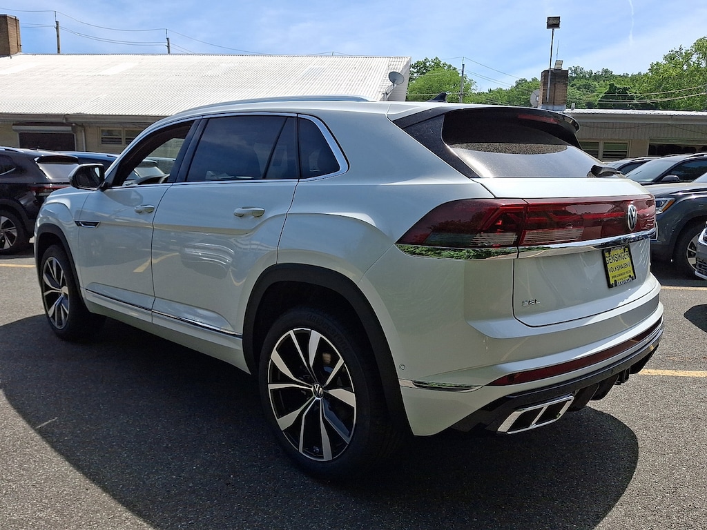 New 2026 Volkswagen Atlas Cross Sport 2.0T SEL Premium R-Line 2.0T SEL Premium R-Line 4MOTION