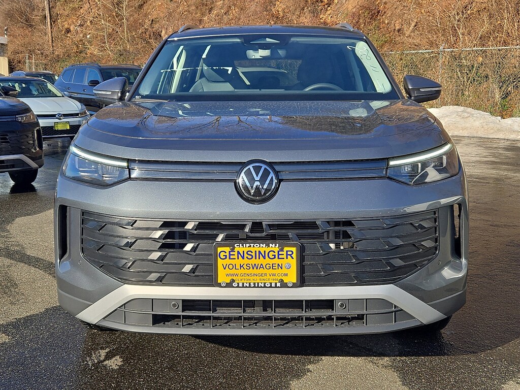 New 2026 Volkswagen Tiguan SE 2.0T SE 4MOTION