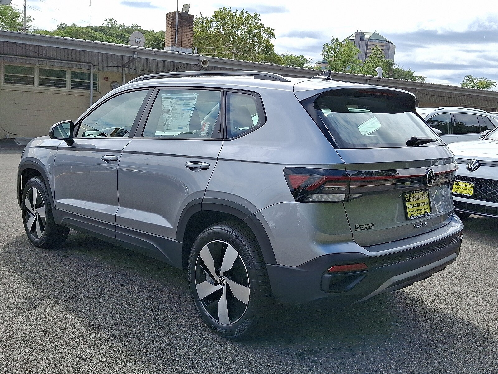 2025 Volkswagen Taos S photo 3
