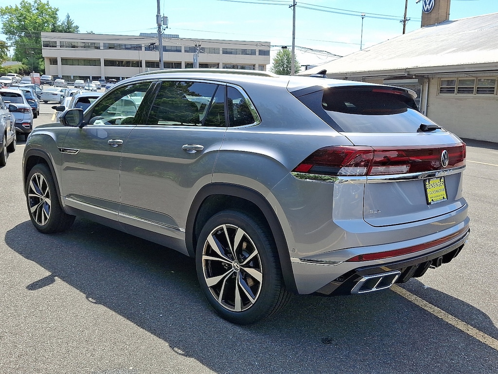 New 2026 Volkswagen Atlas Cross Sport 2.0T SEL Premium R-Line 2.0T SEL Premium R-Line 4MOTION