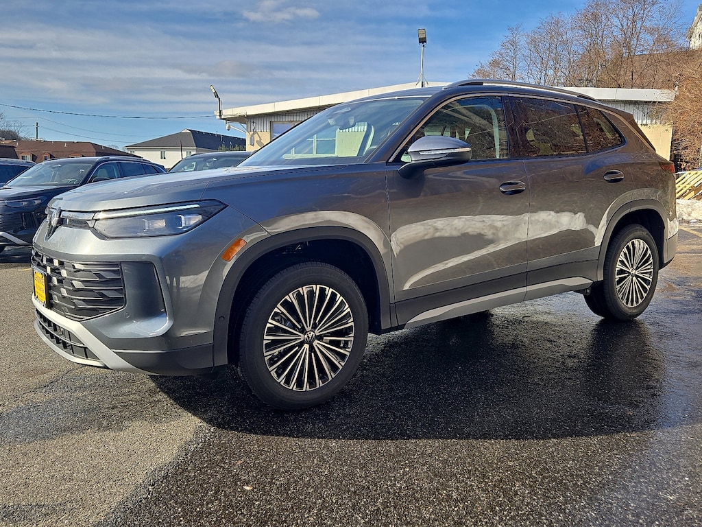 New 2026 Volkswagen Tiguan S 2.0T S 4MOTION