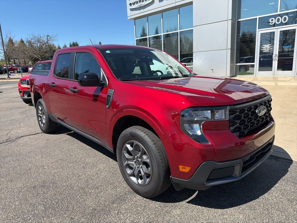 Used 2025 Ford Maverick XLT Truck SuperCrew