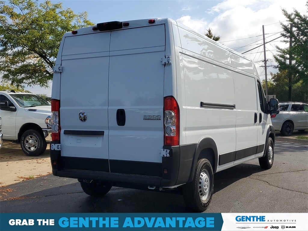 2026 Ram ProMaster 2500 photo 2