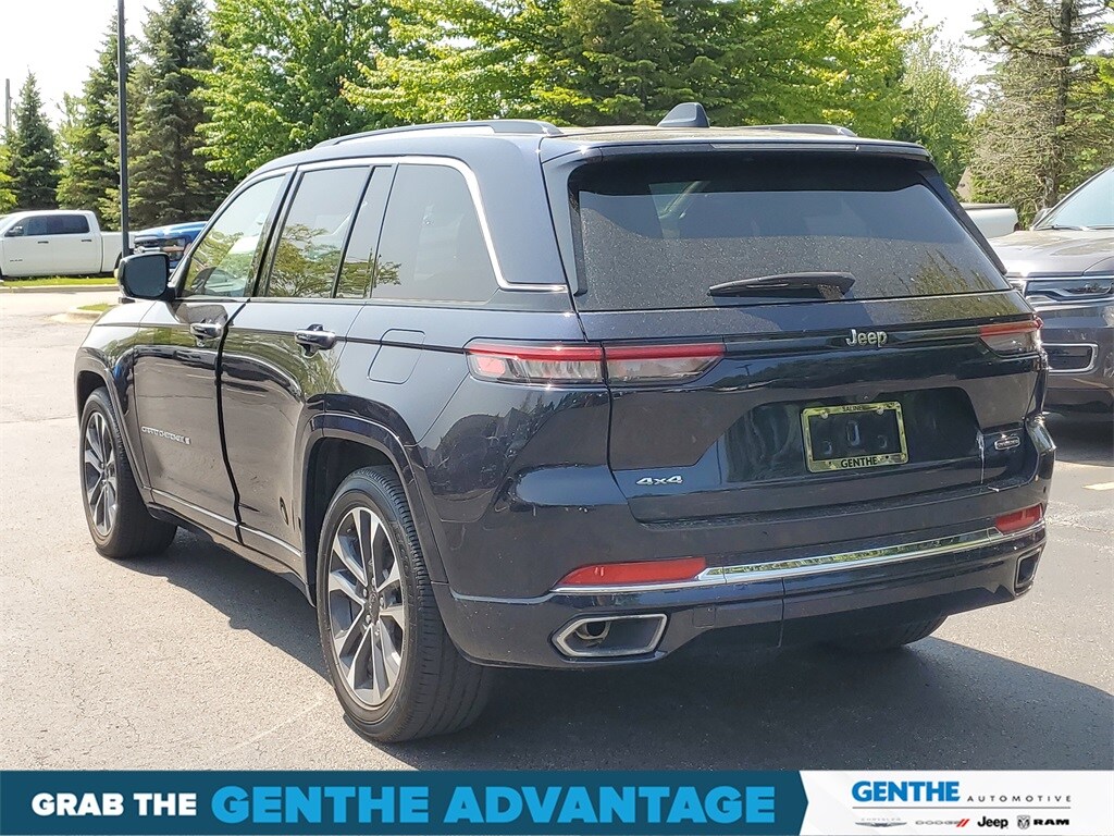 2024 Jeep Grand Cherokee Overland photo 3