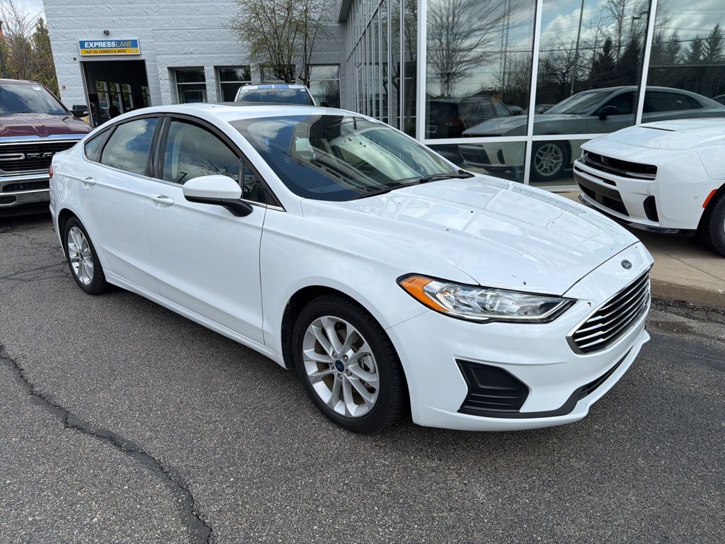 2020 Ford Fusion SE