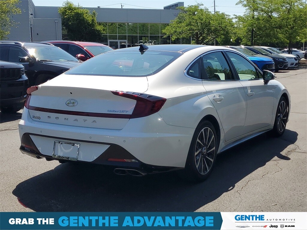 2023 Hyundai Sonata Limited photo 3