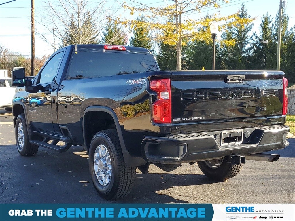 2022 Chevrolet Silverado 3500HD Work Truck photo 3