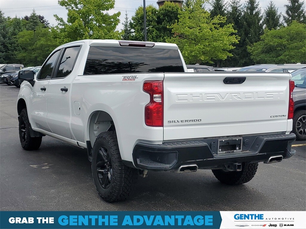 2023 Chevrolet Silverado 1500 Custom Trail Boss photo 3