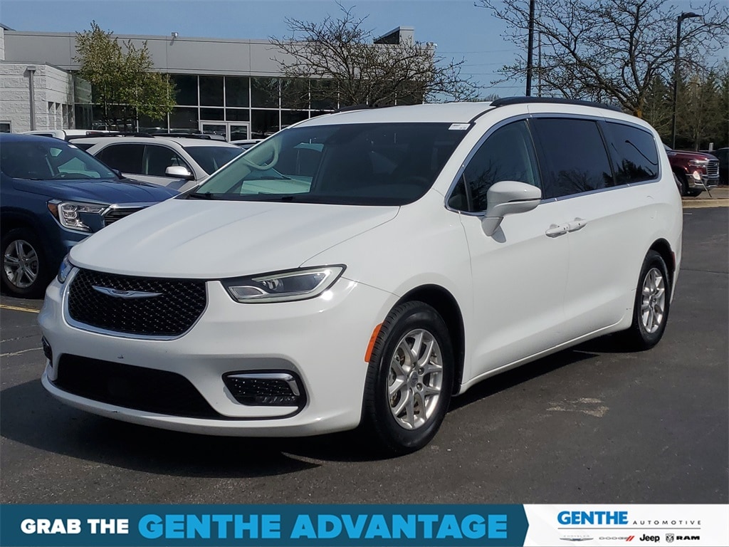 Used 2022 Chrysler Pacifica Touring L with VIN 2C4RC1BG8NR198919 for sale in Saline, MI