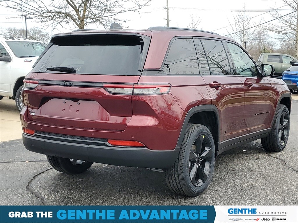 2025 Jeep Grand Cherokee Altitude X photo 4