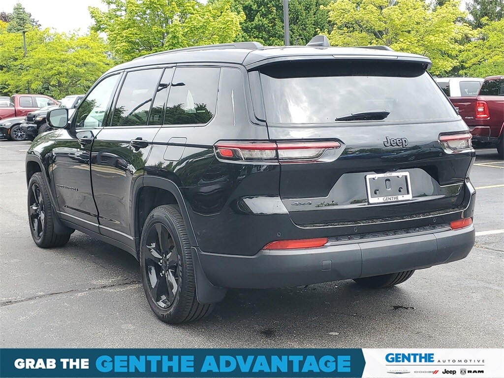 2024 Jeep Grand Cherokee Laredo Altitude X photo 2