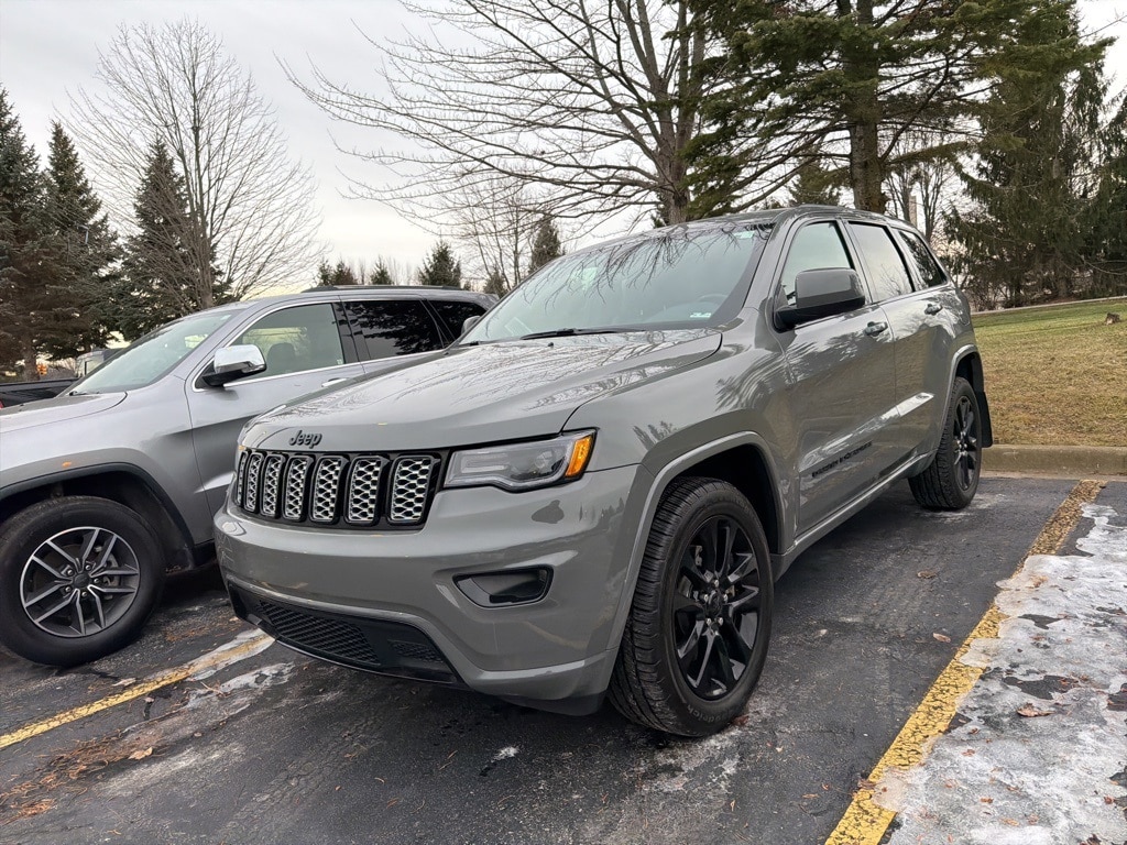 2021 Jeep Grand Cherokee Laredo X's photo