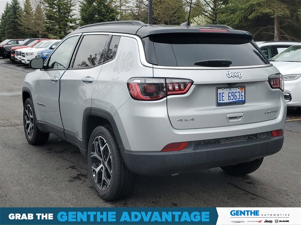 2025 Jeep Compass Limited photo 3
