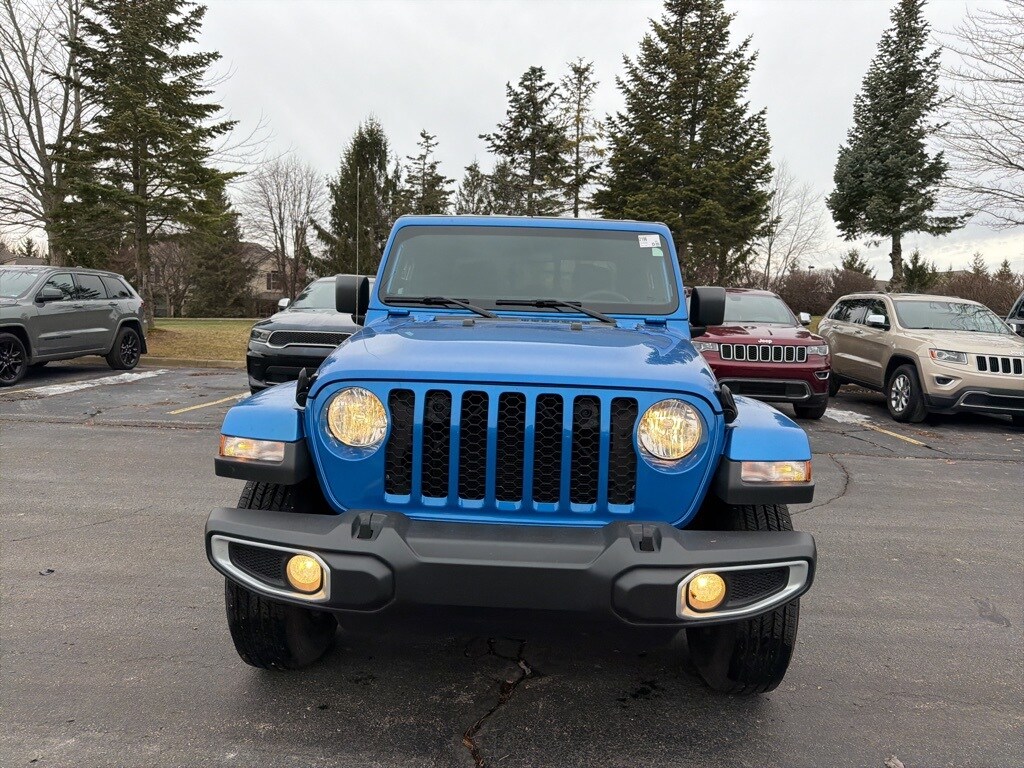Used 2023 Jeep Gladiator Sport Truck Crew Cab