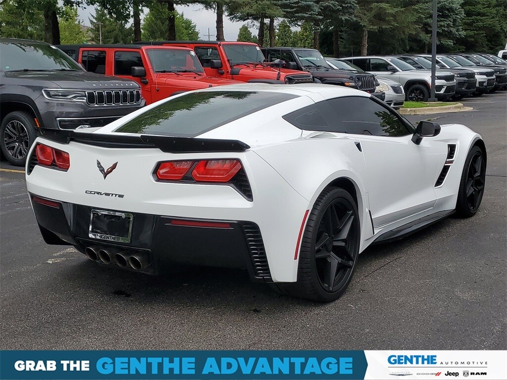 2019 Chevrolet Corvette Grand Sport 2LT photo 3