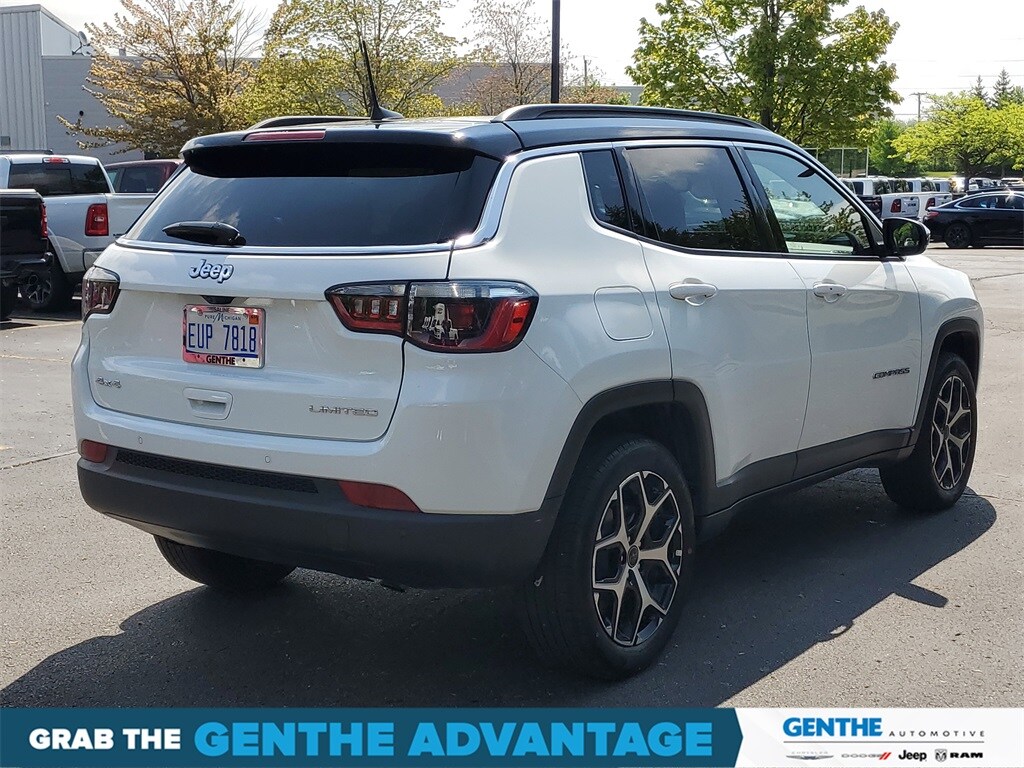 2025 Jeep Compass Limited photo 4