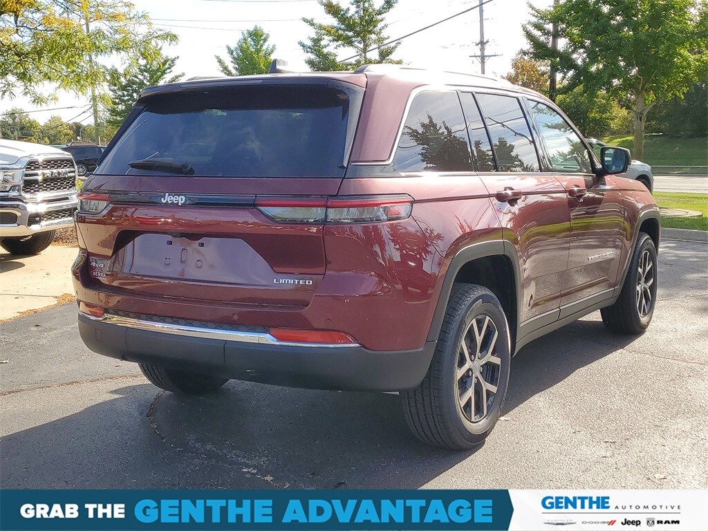 2025 Jeep Grand Cherokee Limited photo 4