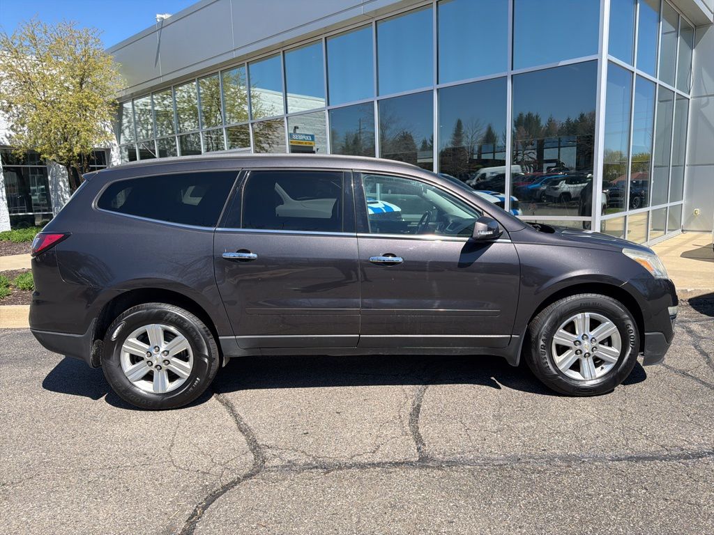 Used 2013 Chevrolet Traverse 2LT with VIN 1GNKRJKD7DJ252629 for sale in Saline, MI