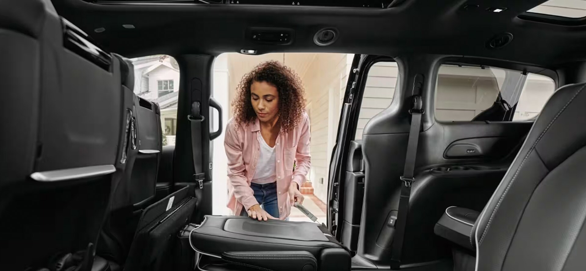 2025 Chrysler Pacifica Plug-In Hybrid Interior