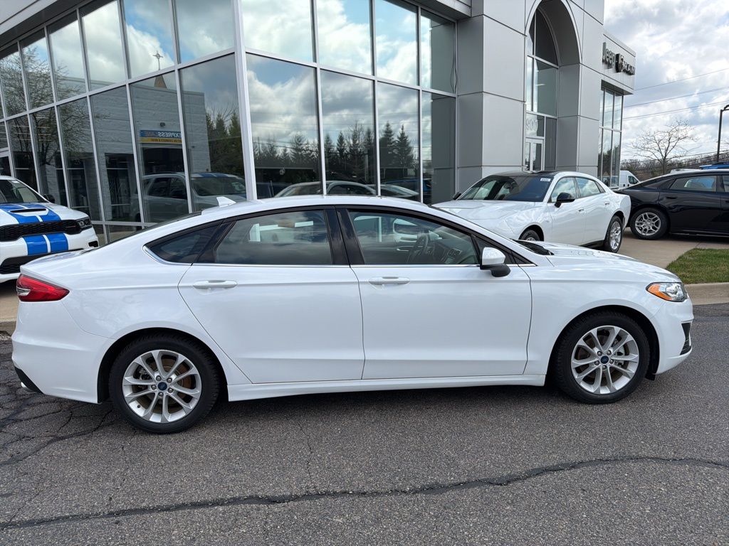 Used 2020 Ford Fusion SE with VIN 3FA6P0HD7LR260404 for sale in Saline, MI