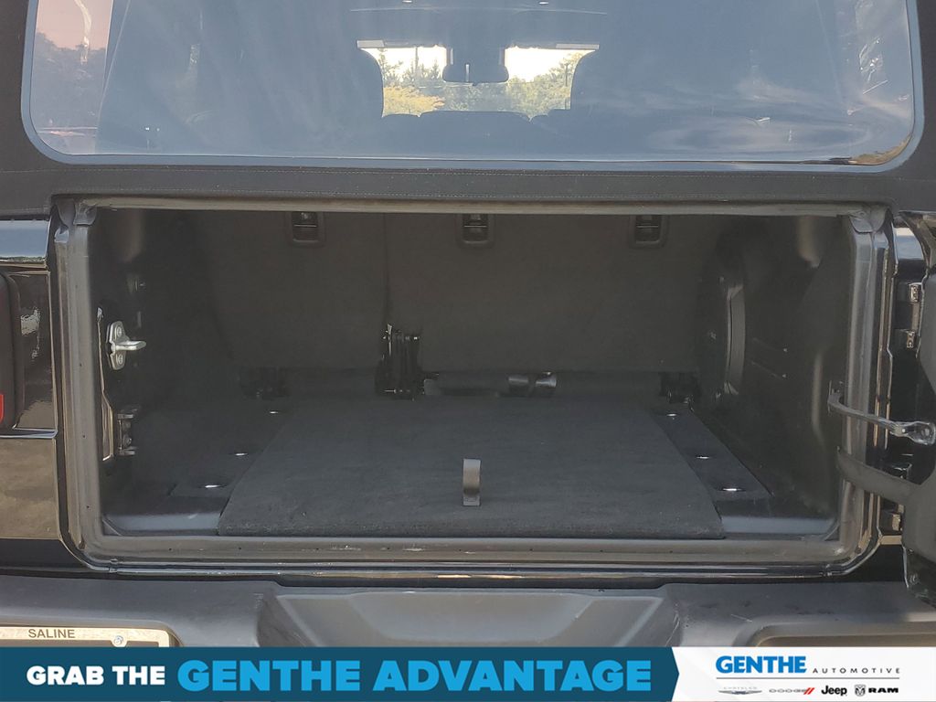 2024 Jeep Wrangler 4-Door Willys - Photo 26