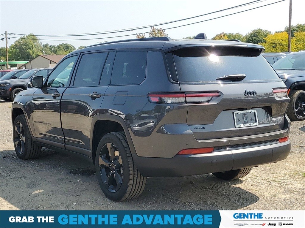 2024 Jeep Grand Cherokee Altitude X photo 2