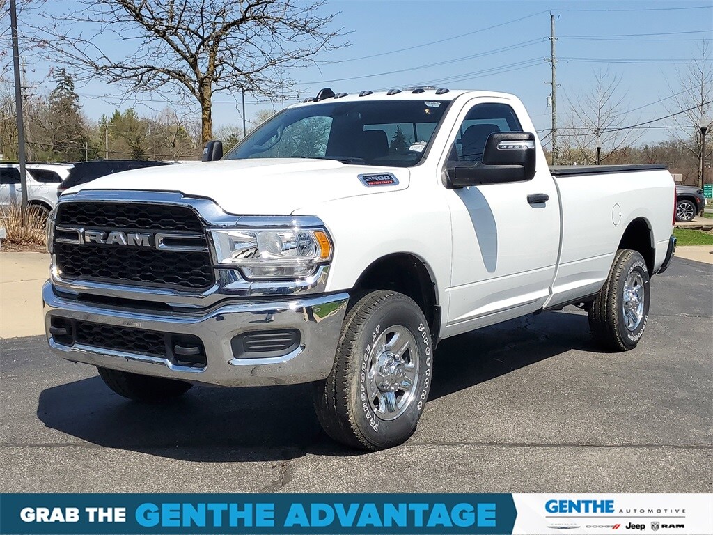 2023 Ram 2500 Tradesman photo 2