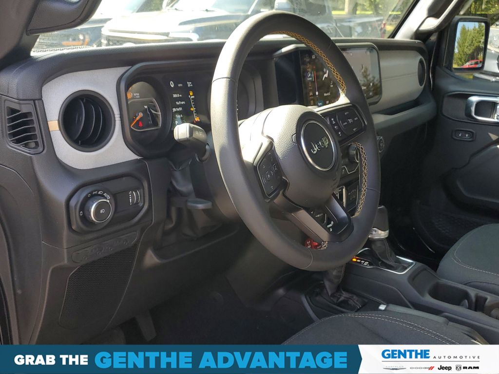 2024 Jeep Wrangler 4-Door Willys - Photo 9