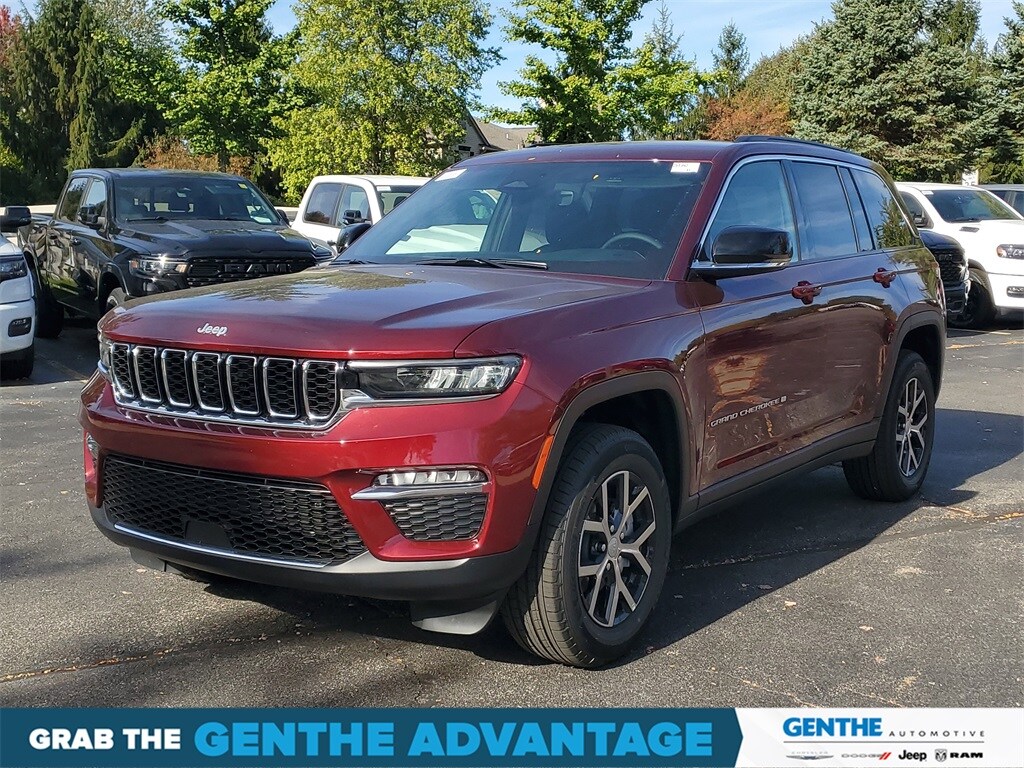 2025 Jeep Grand Cherokee Limited photo 2