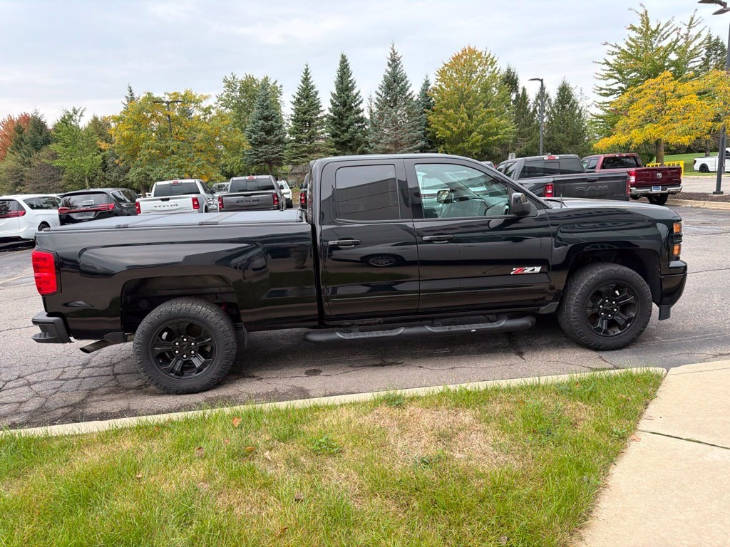 Used 2015 Chevrolet Silverado 1500 LT with VIN 1GCVKREC6FZ422012 for sale in Saline, MI