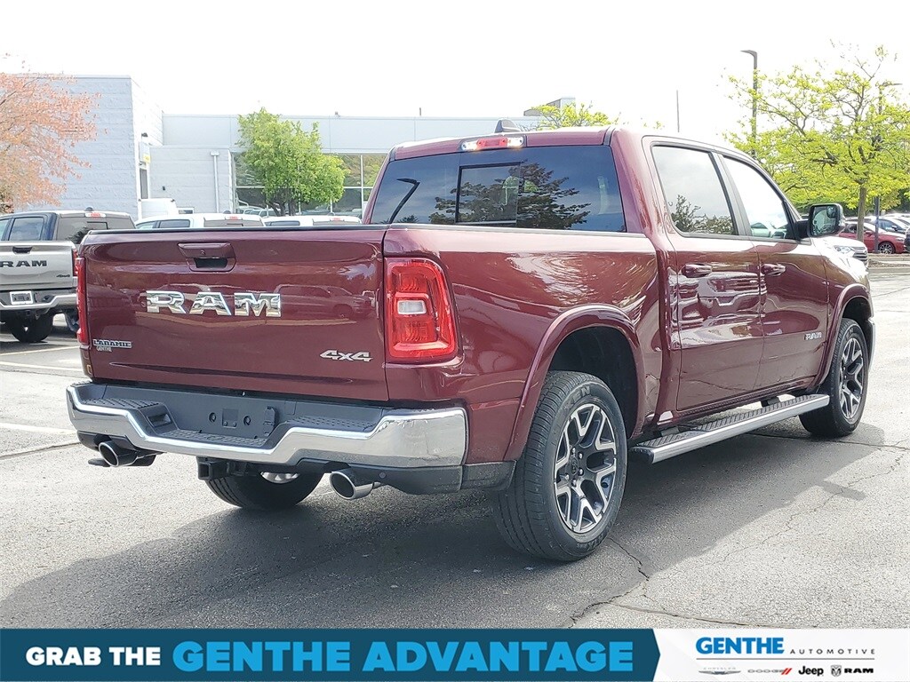 2025 Ram 1500 Laramie photo 4