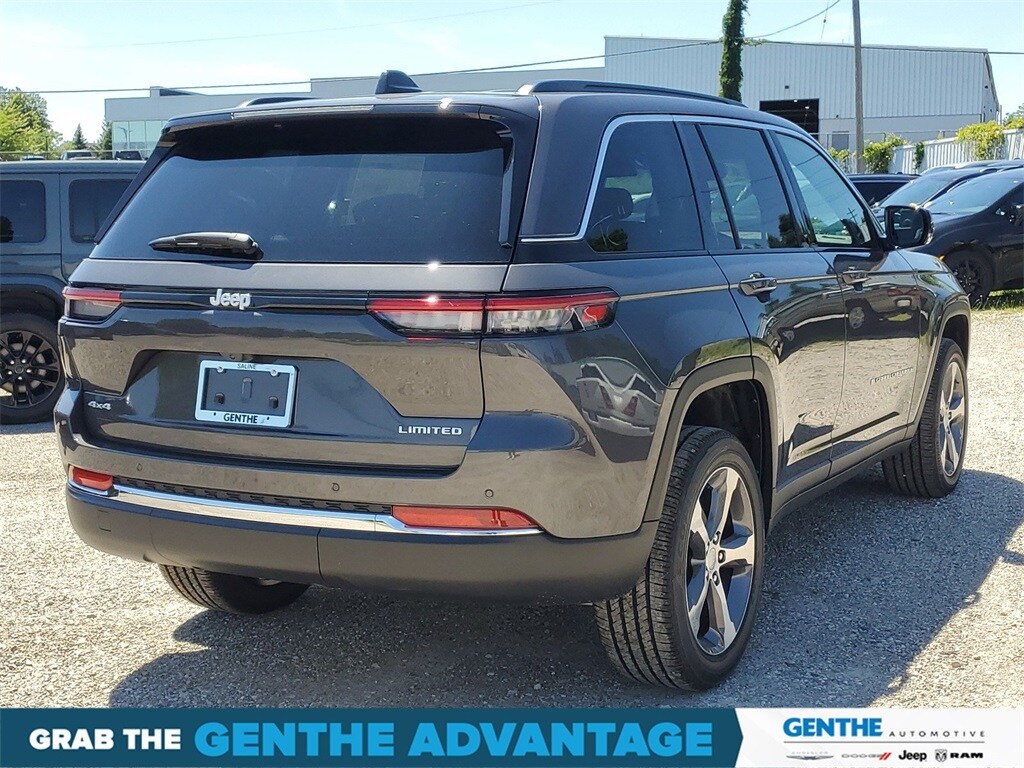2024 Jeep Grand Cherokee Limited photo 3