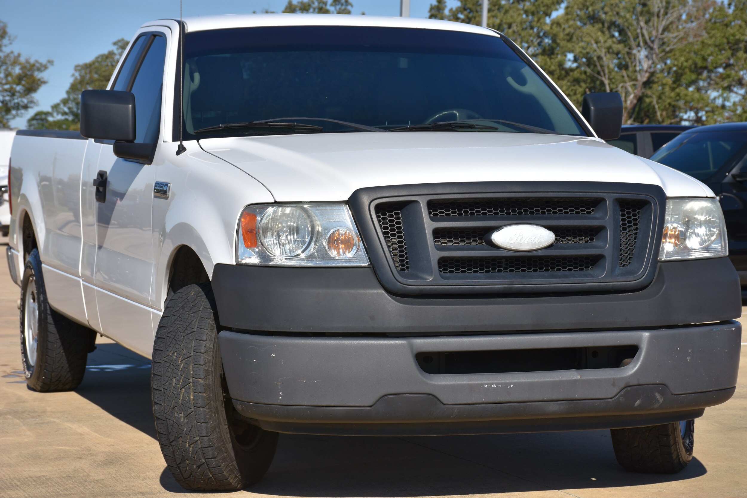 Used 2007 Ford F-150 XL with VIN 1FTRF12W67KC32369 for sale in De Queen, AR