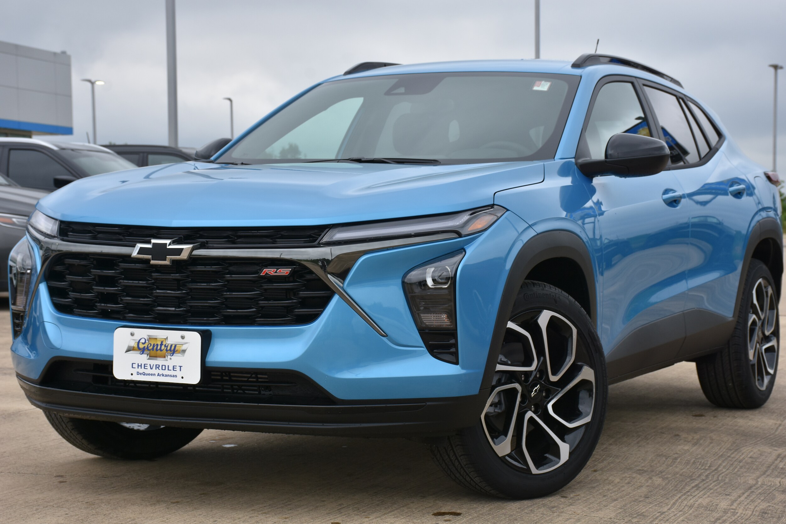 2025 Chevrolet Trax photo 2