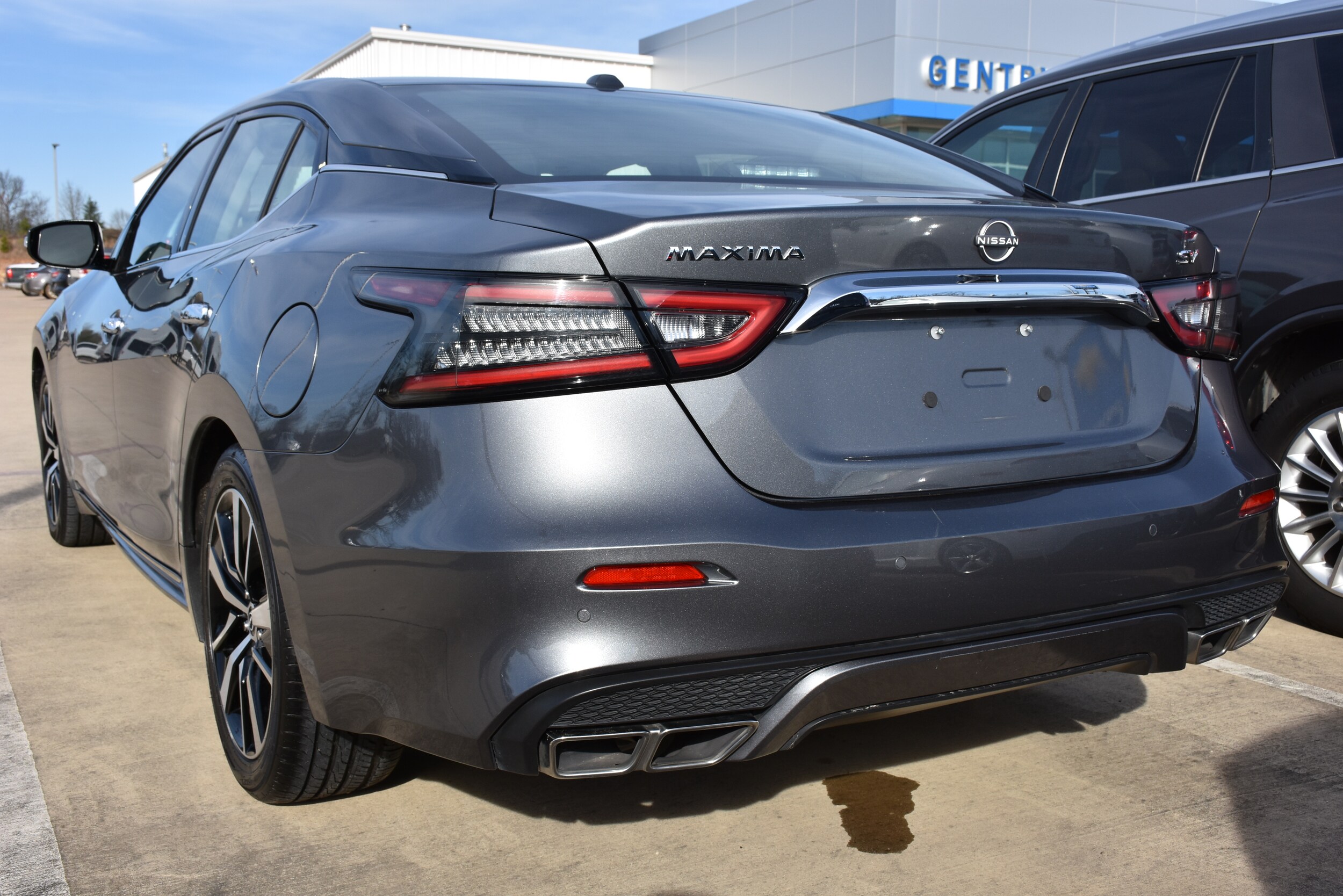 2023 Nissan Maxima SV photo 4