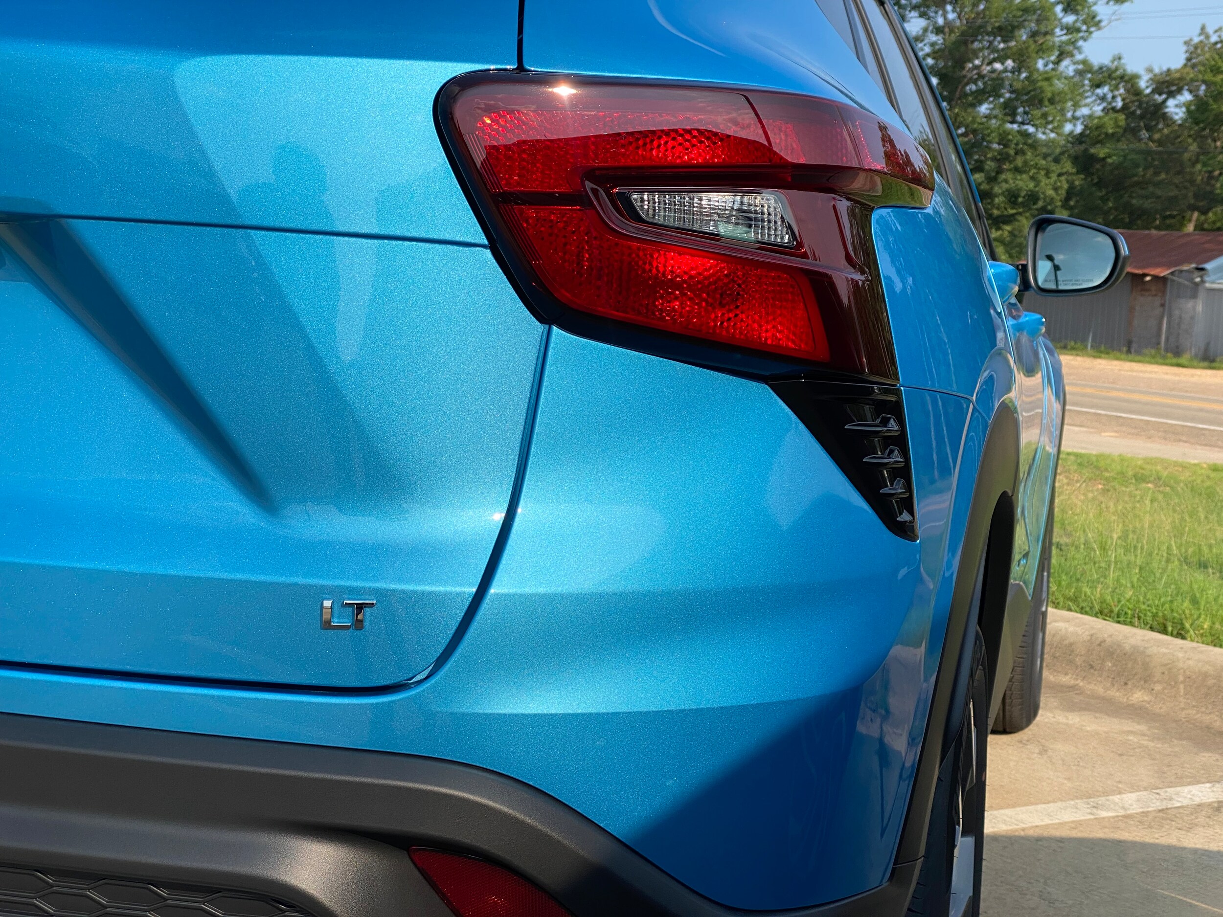 2025 Chevrolet Trax LT photo 4