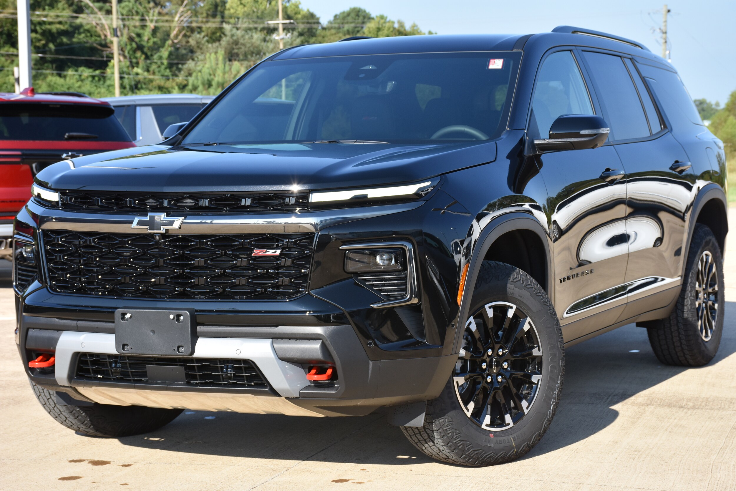 2026 Chevrolet Traverse Z71 photo 2