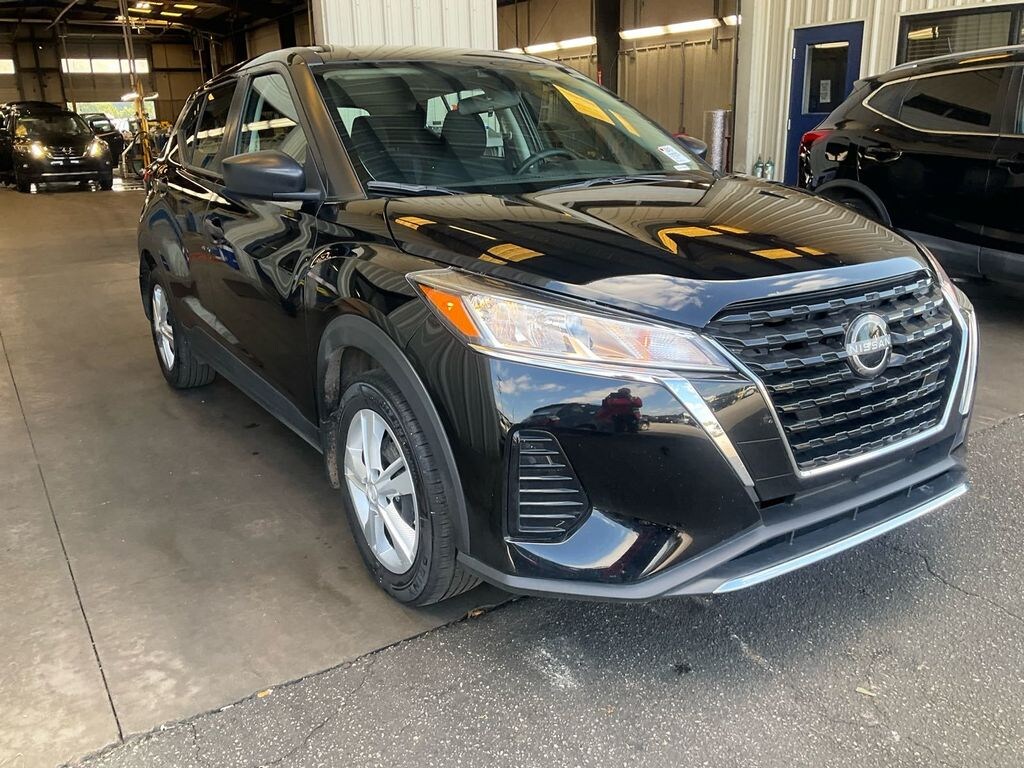 Used 2025 Nissan Kicks Play S SUV