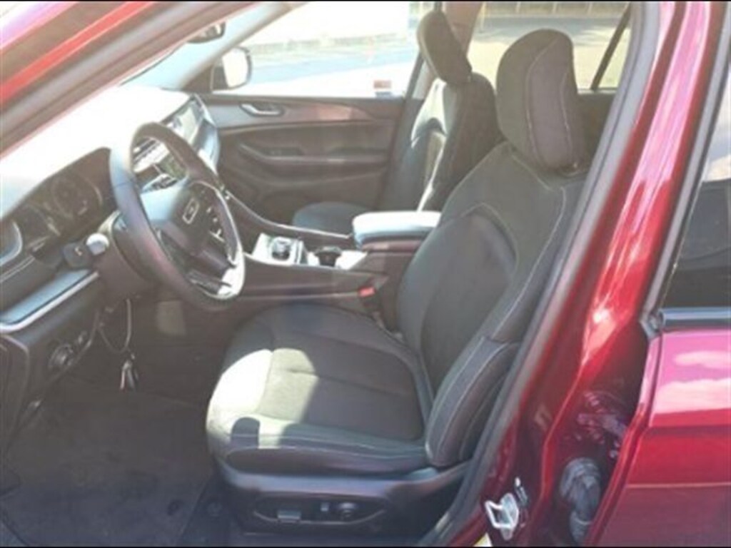 Certified 2023 Jeep Grand Cherokee Laredo SUV