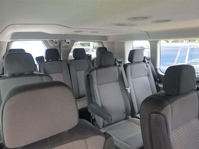2022 Ford Transit Passenger Van XLT - Photo 10