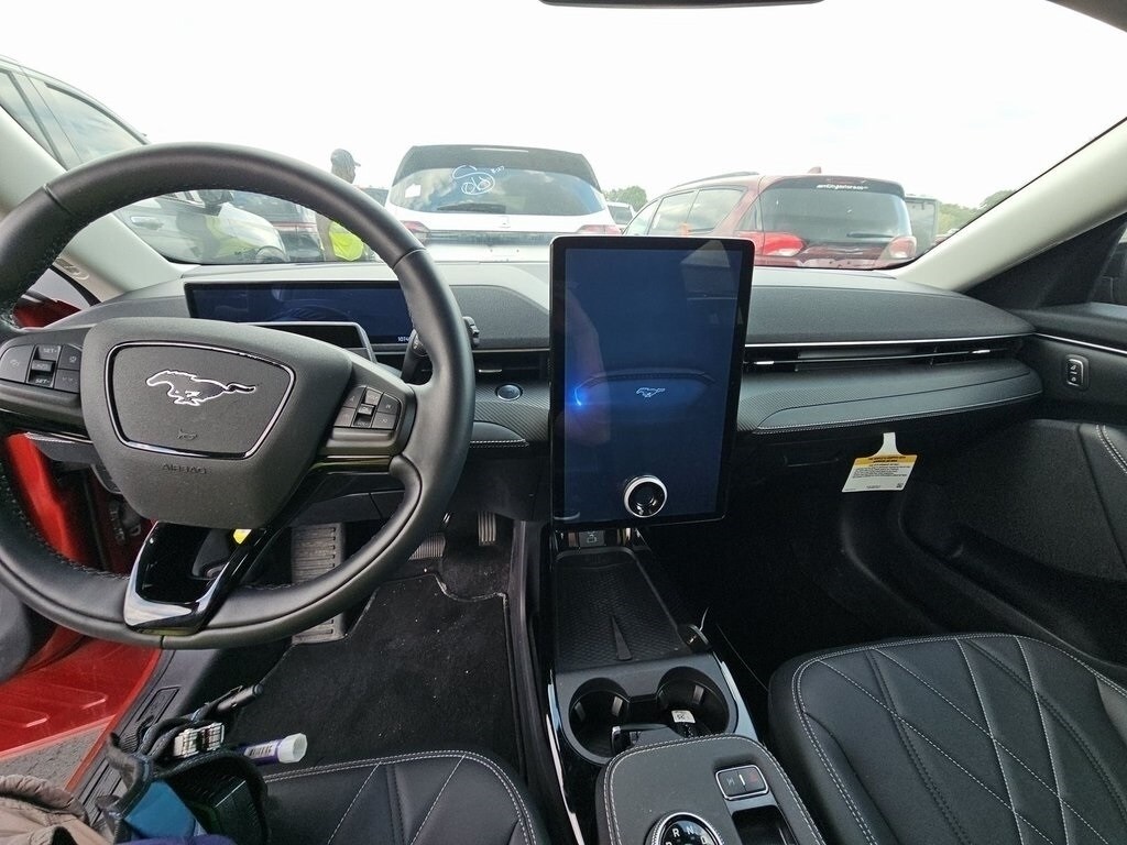 2024 Ford Mustang Mach-E Select photo 4