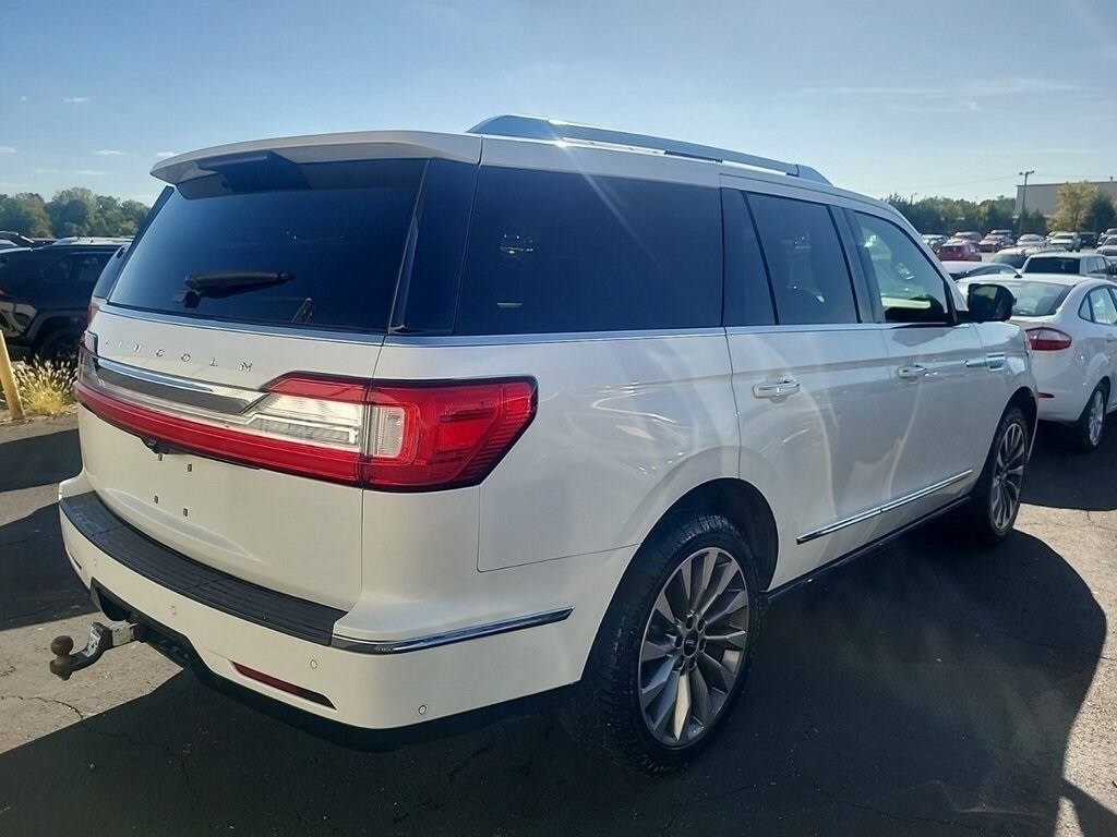 2020 Lincoln Navigator Reserve photo 2