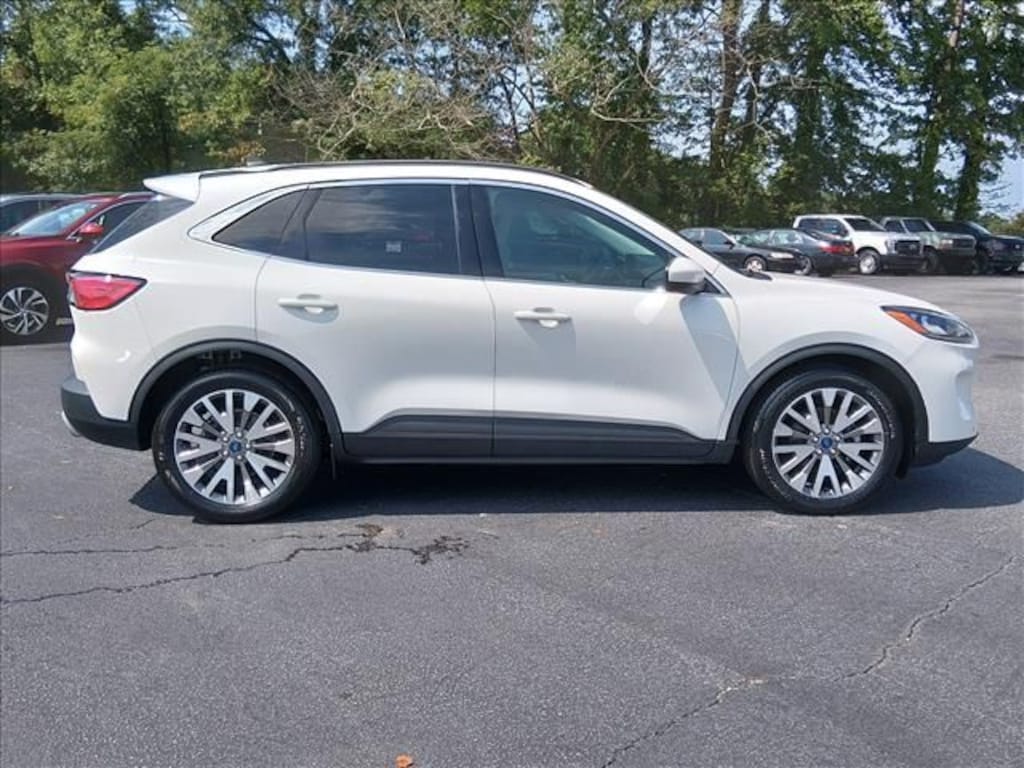 Certified 2022 Ford Escape Titanium SUV