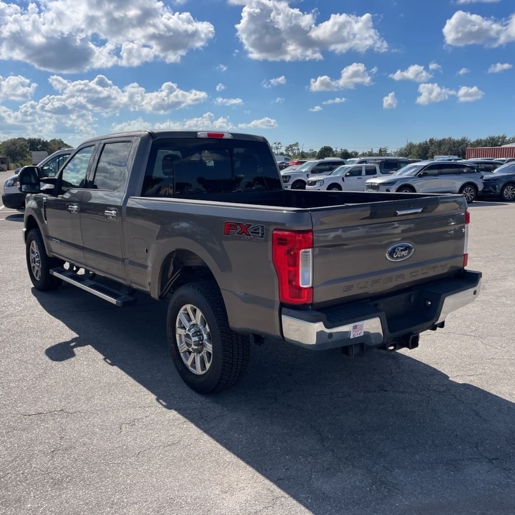Used 2018 Ford F-250 Lariat Truck Crew Cab